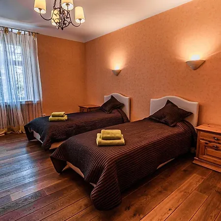 Hébergement de vacances Saar Castle - Cozy Mansion Near Vineyard *