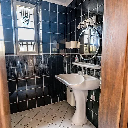 Saar Castle - Cozy Mansion Near Vineyard Ferienhaus *