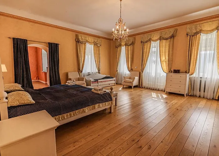 Saar Castle - Cozy Mansion Near Vineyard *