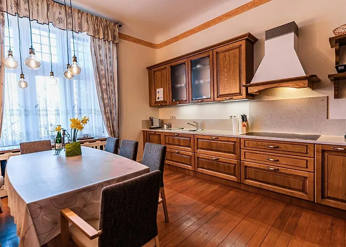 Σπίτι διακοπών Saar Castle - Cozy Mansion Near Vineyard *